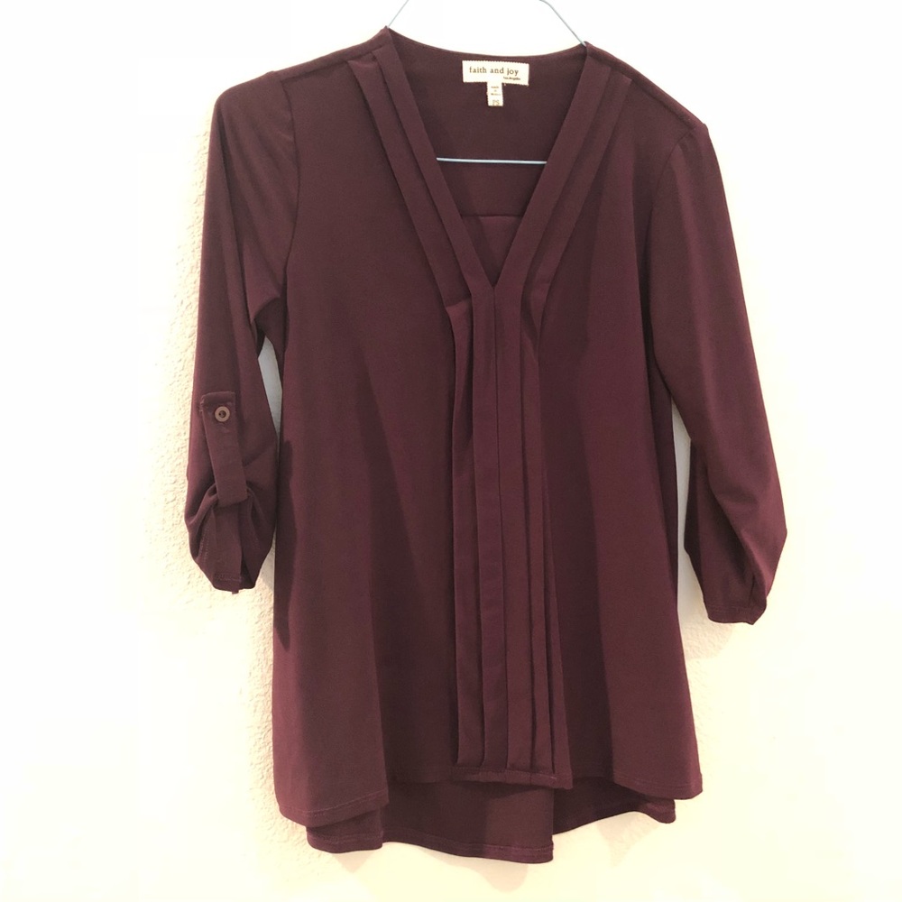 Purple quarter length sleeves top